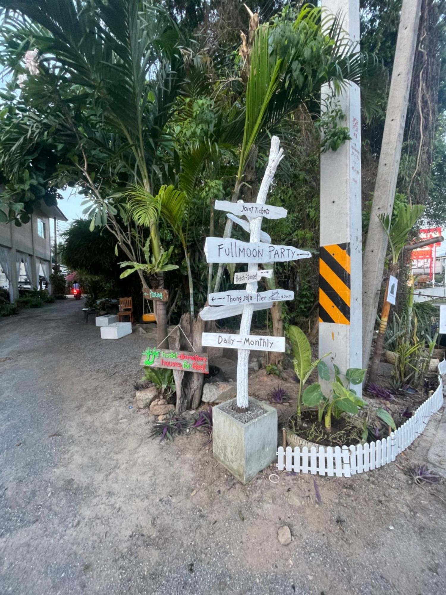 Phangan Guest House Thongsala Exterior foto